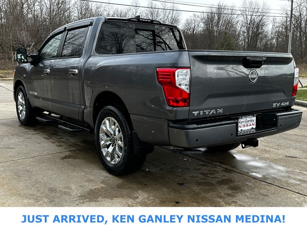 2024 Nissan Titan SV