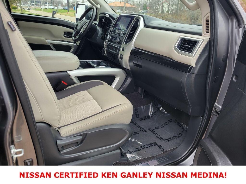 2024 Nissan TITAN Crew Cab SV
