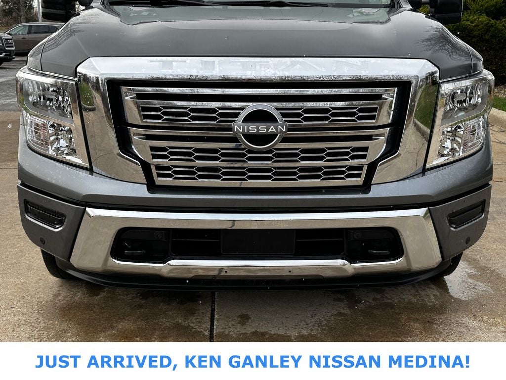 2024 Nissan Titan SV