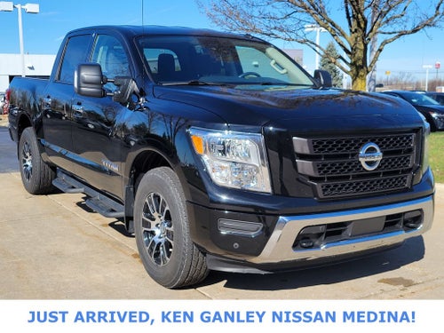 2021 Nissan Titan SV
