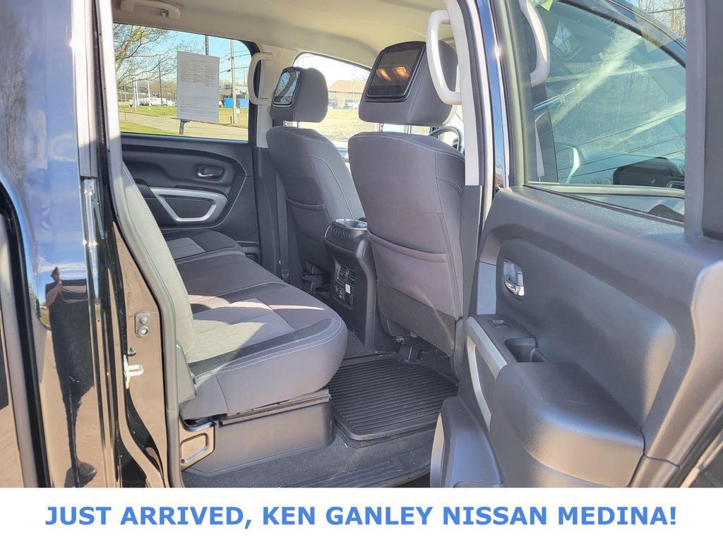 2021 Nissan Titan SV