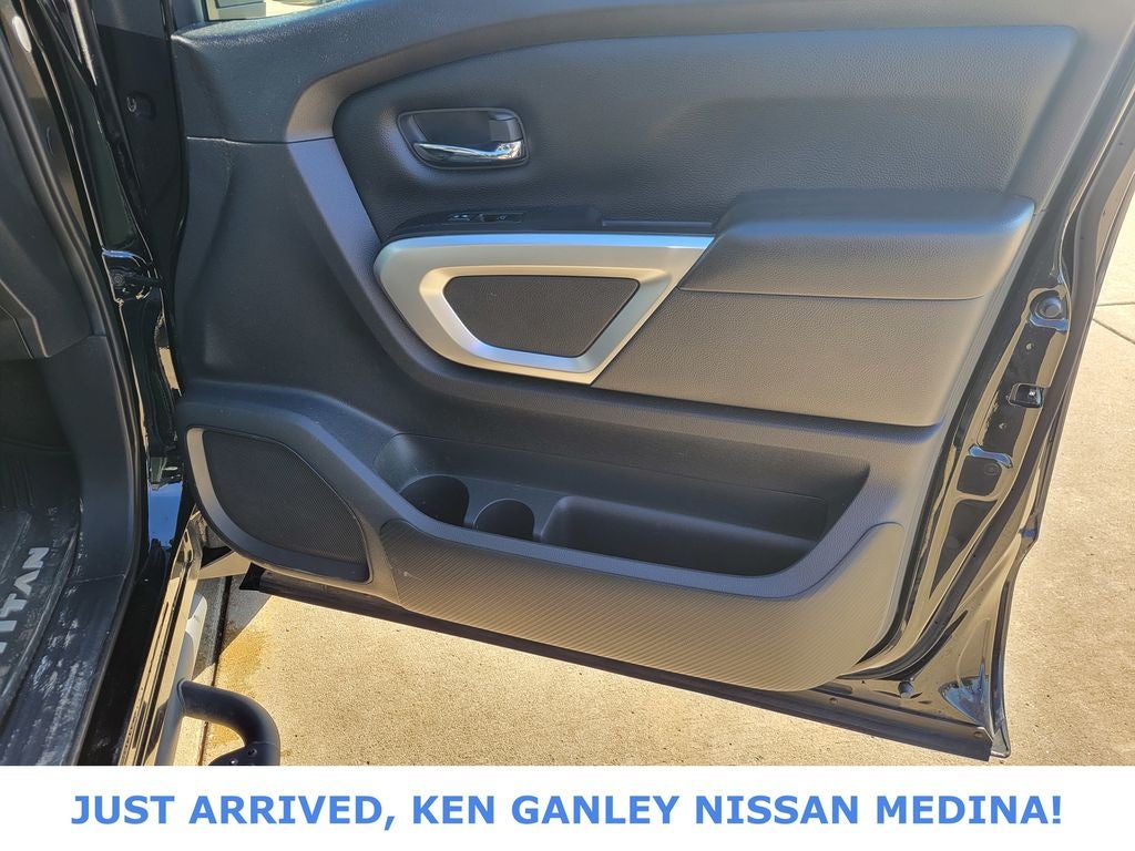 2021 Nissan Titan SV