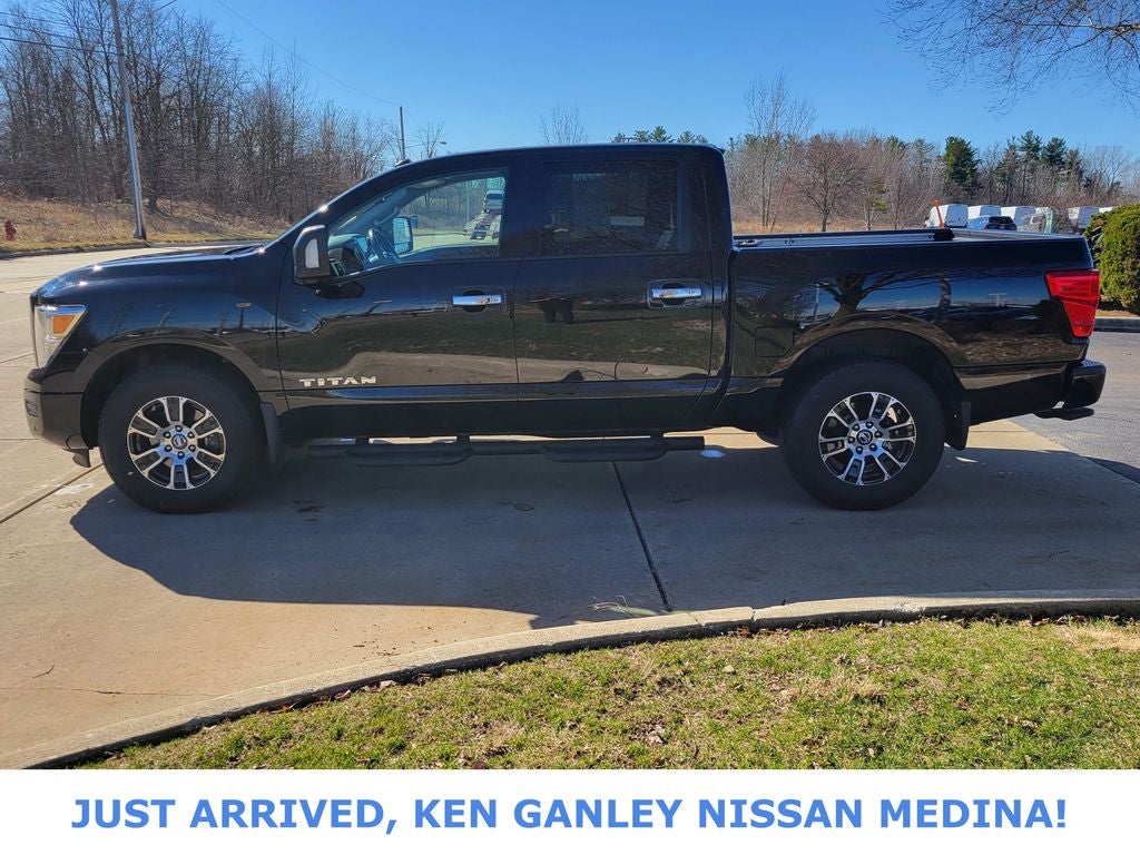 2021 Nissan Titan SV