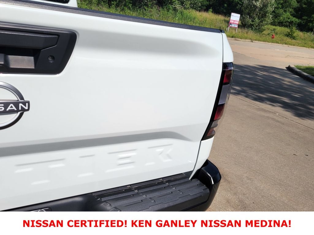 2022 Nissan Frontier S
