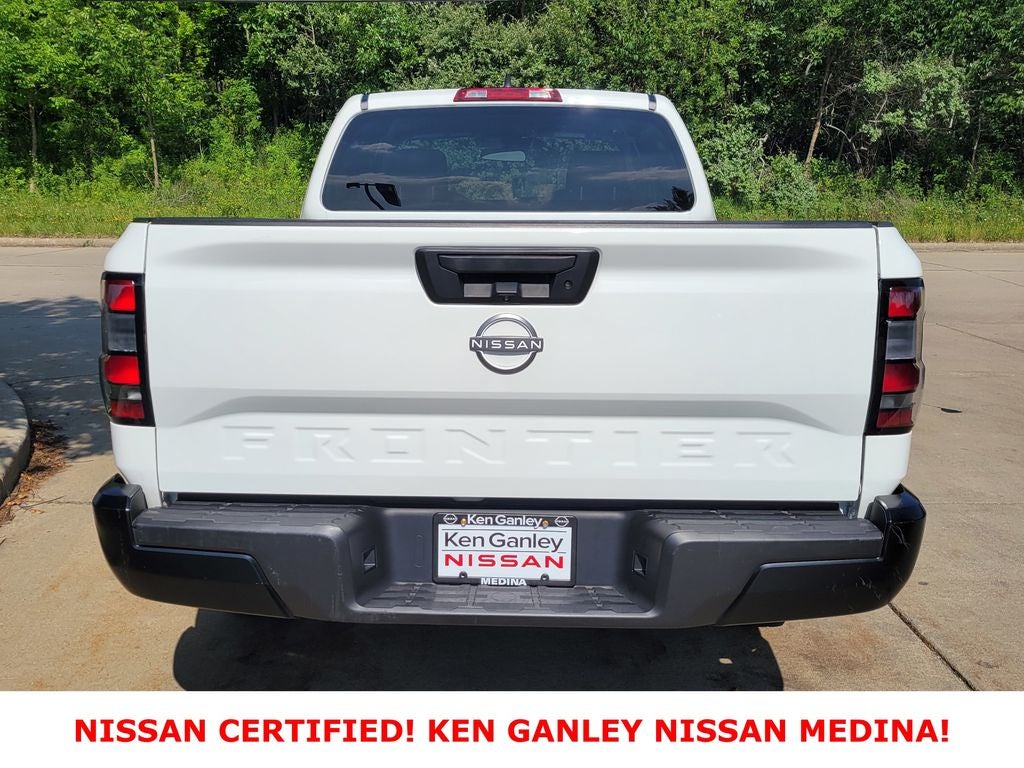 2022 Nissan Frontier S