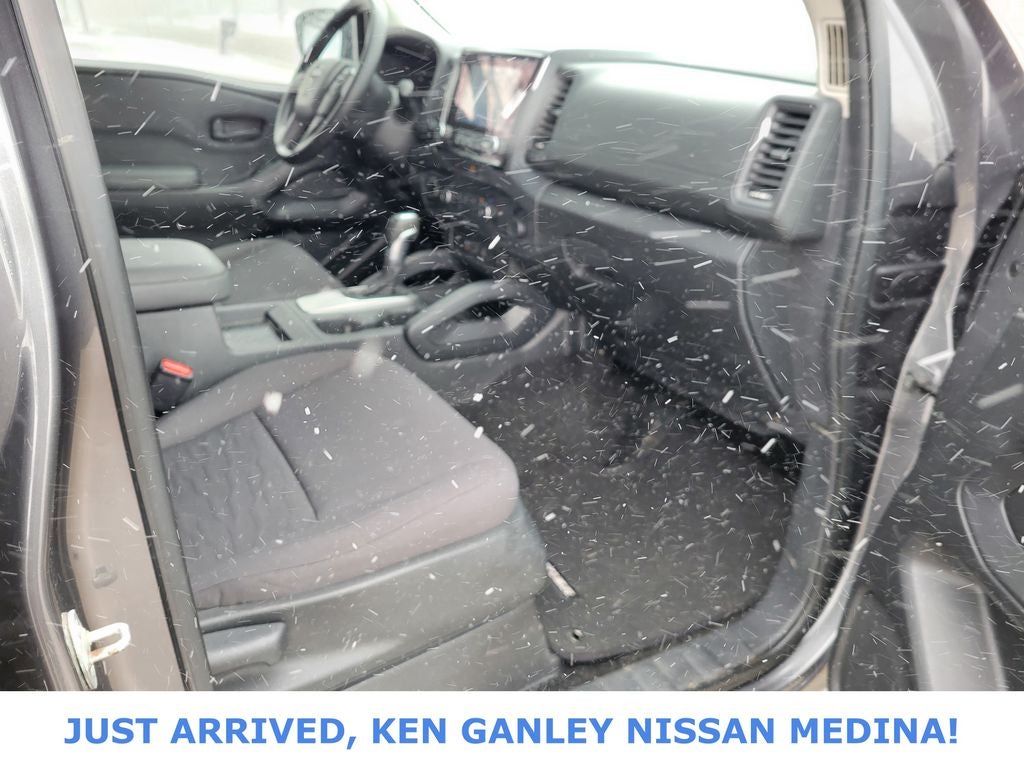 2022 Nissan Frontier S