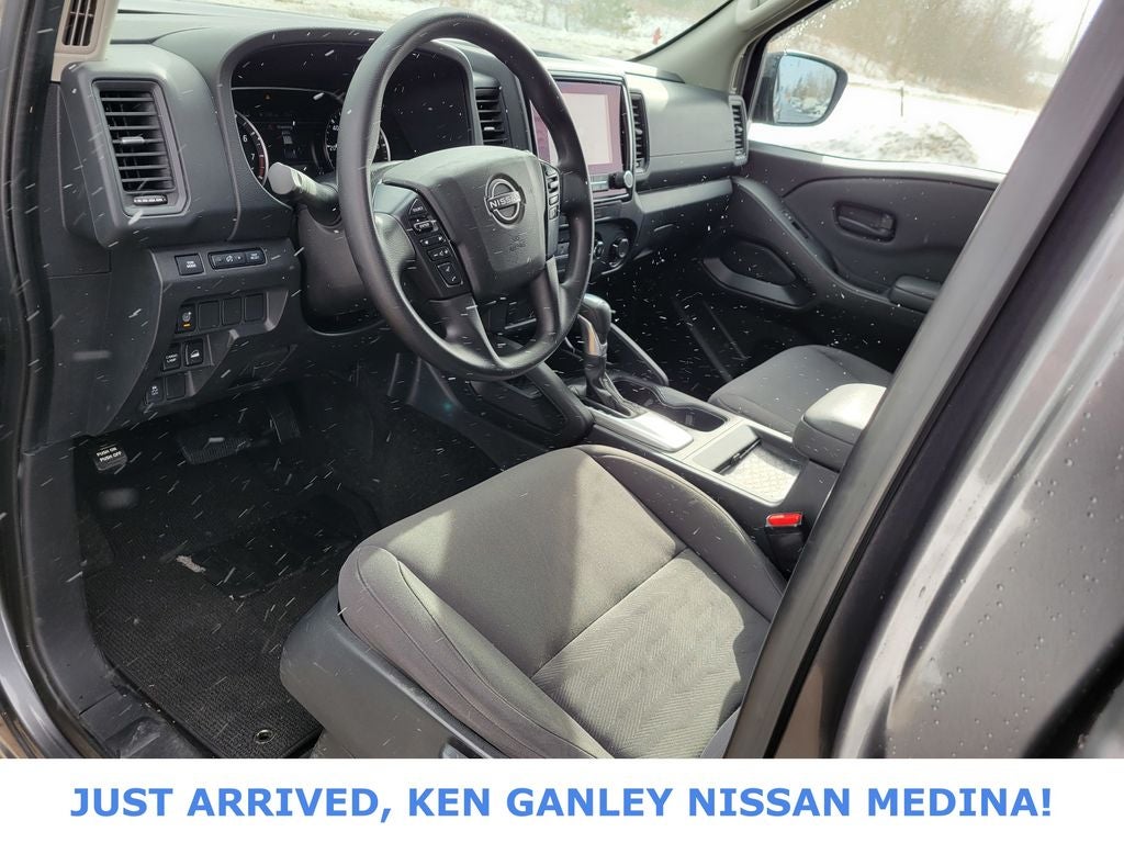 2022 Nissan Frontier S