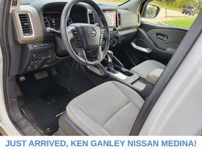 2022 Nissan Frontier Crew Cab SV