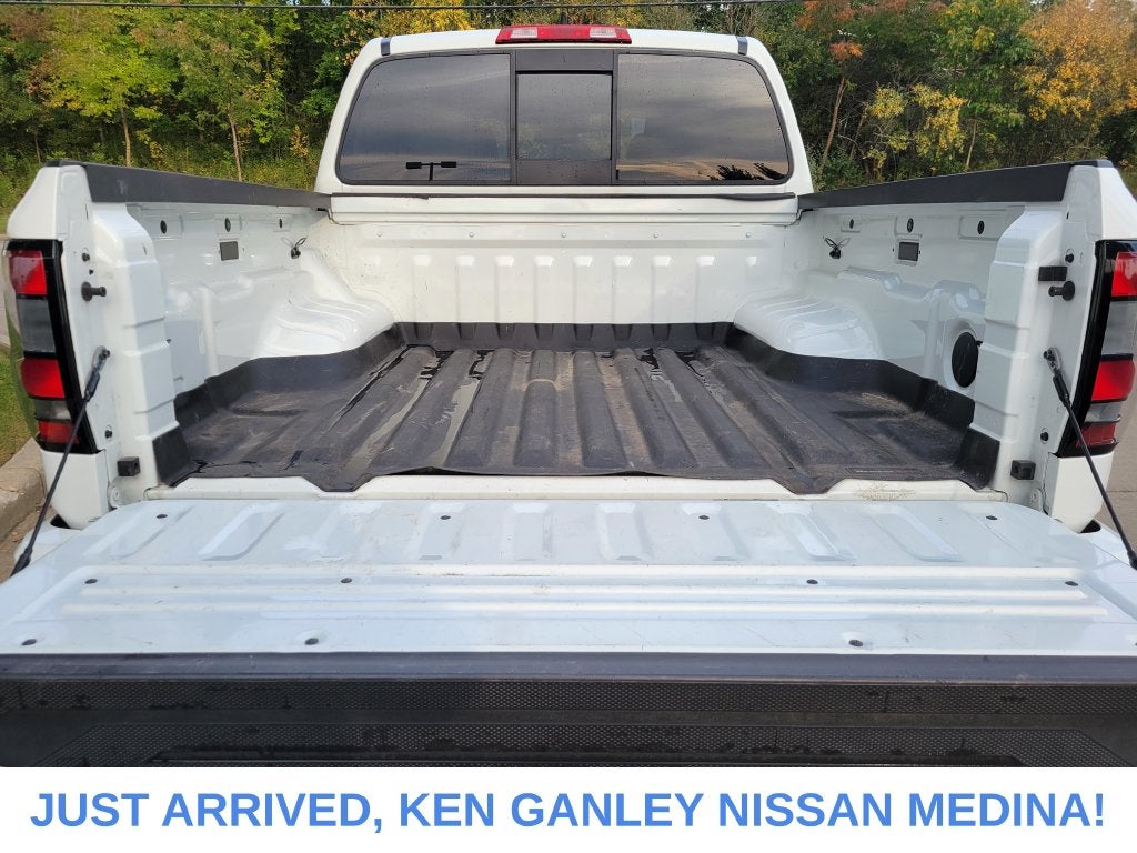 2022 Nissan Frontier Crew Cab SV