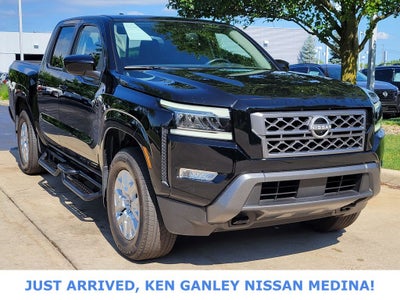 2022 Nissan Frontier Crew Cab SV