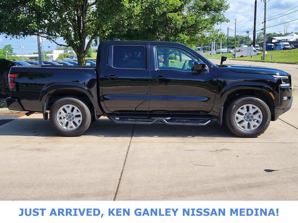 2022 Nissan Frontier Crew Cab SV