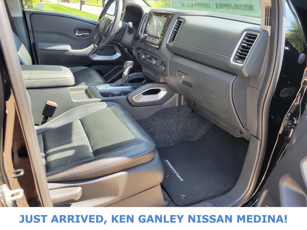 2022 Nissan Frontier Crew Cab SV