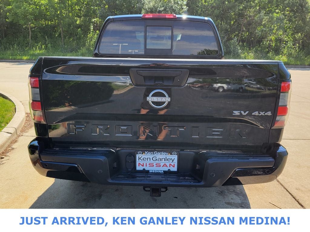 2022 Nissan Frontier Crew Cab SV