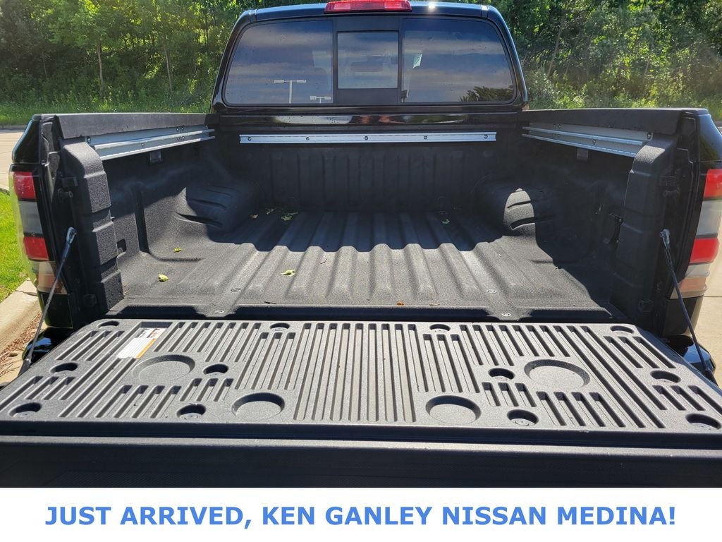 2022 Nissan Frontier Crew Cab SV