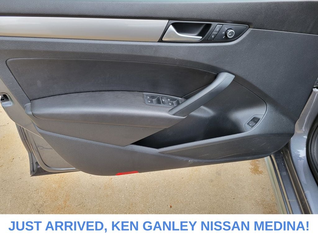 2015 Volkswagen Passat 1.8T Limited Edition