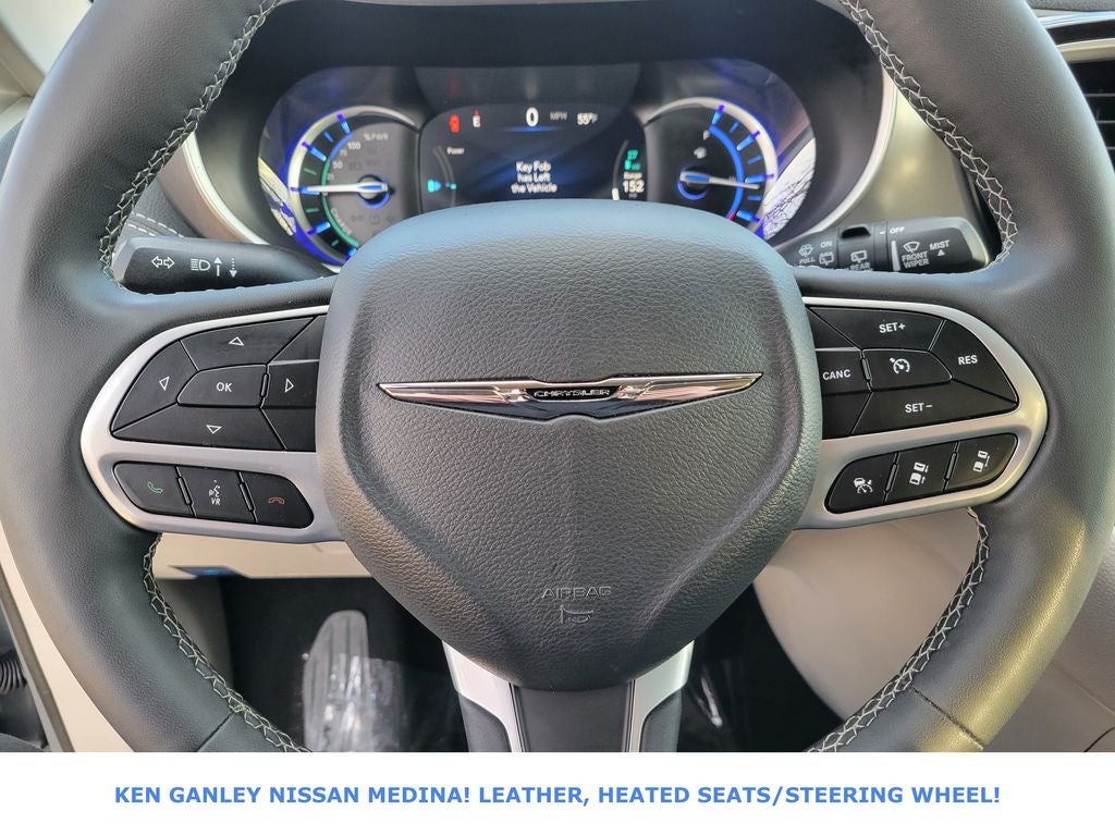 2023 Chrysler Pacifica Hybrid Touring L