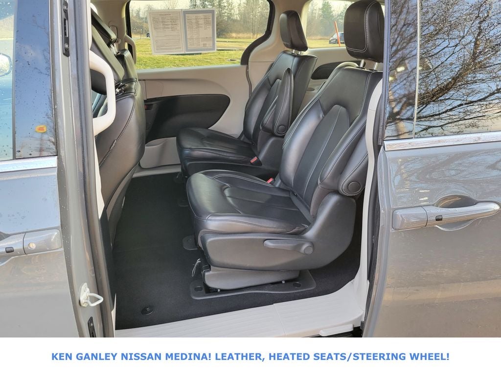 2023 Chrysler Pacifica Hybrid Touring L