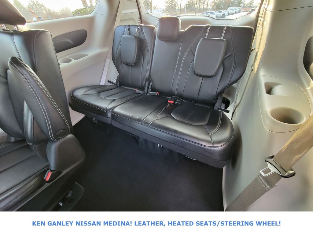 2023 Chrysler Pacifica Hybrid Touring L