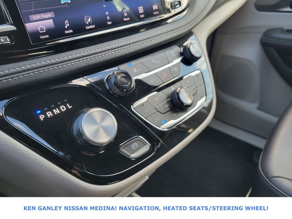 2024 Chrysler Pacifica Hybrid Select