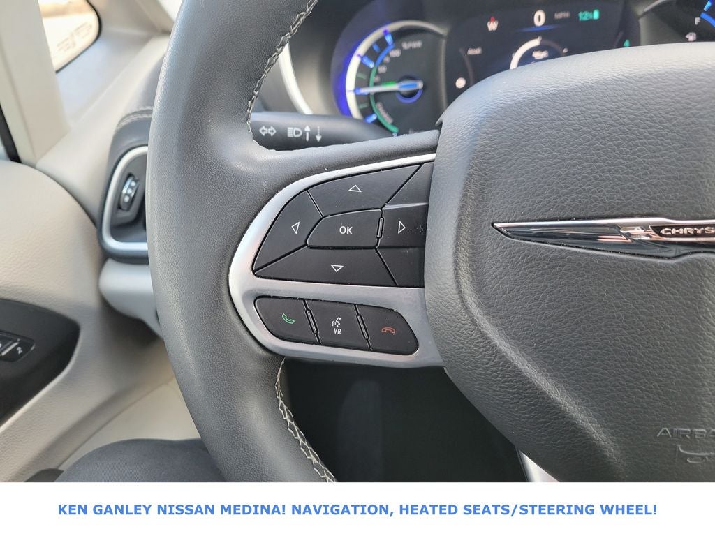 2024 Chrysler Pacifica Hybrid Select