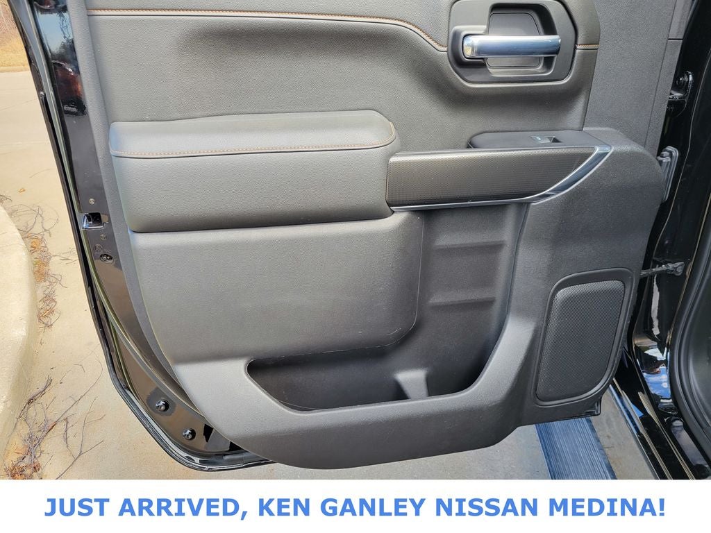 2022 GMC Sierra 1500 Limited AT4