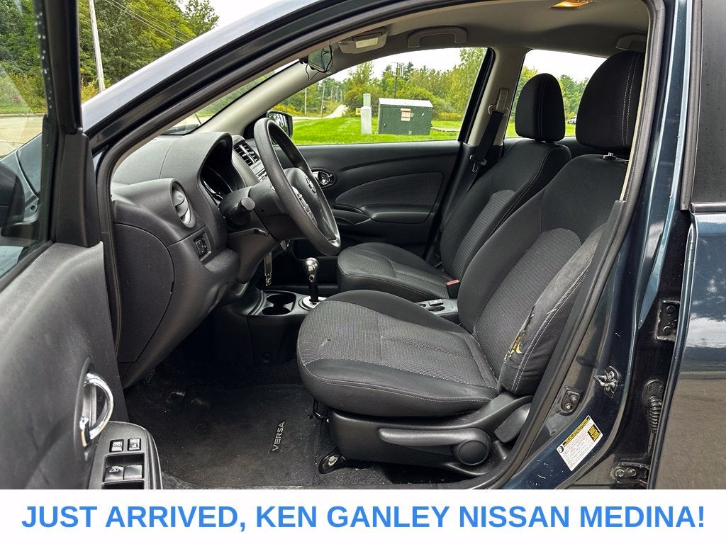 2015 Nissan Versa 1.6 SV