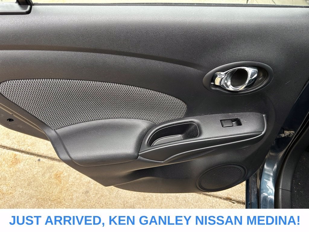 2015 Nissan Versa 1.6 SV