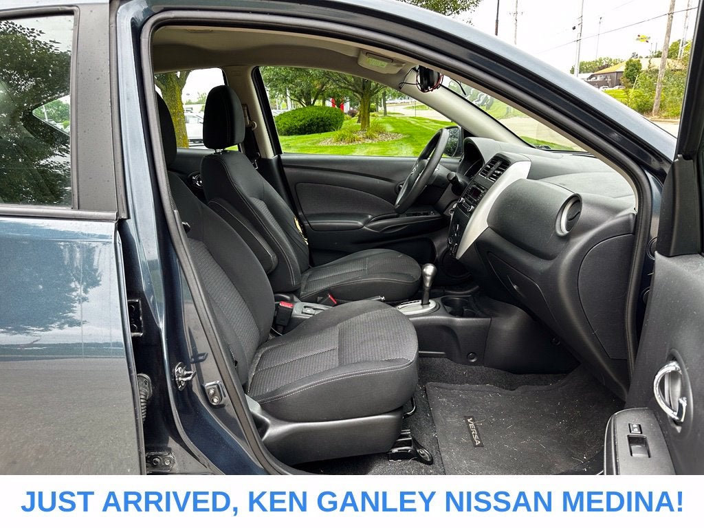 2015 Nissan Versa 1.6 SV