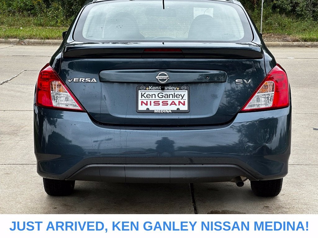 2015 Nissan Versa 1.6 SV