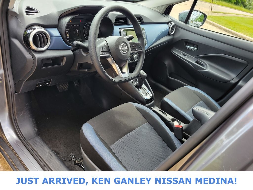 2025 Nissan Versa SV