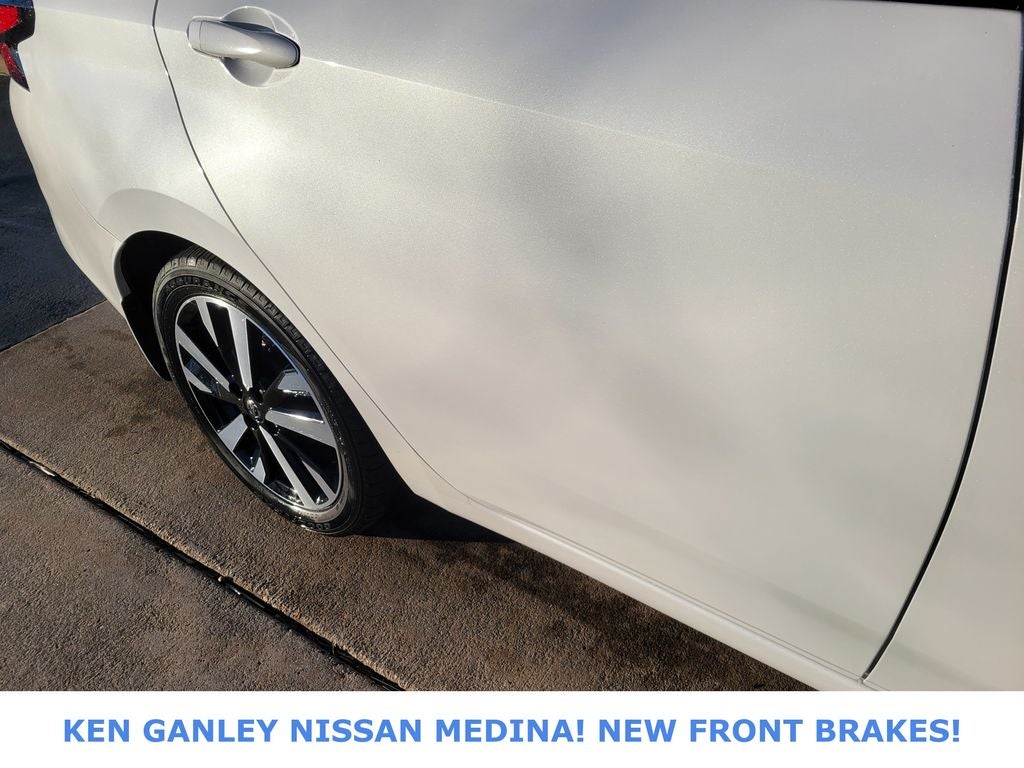 2022 Nissan Versa 1.6 SR