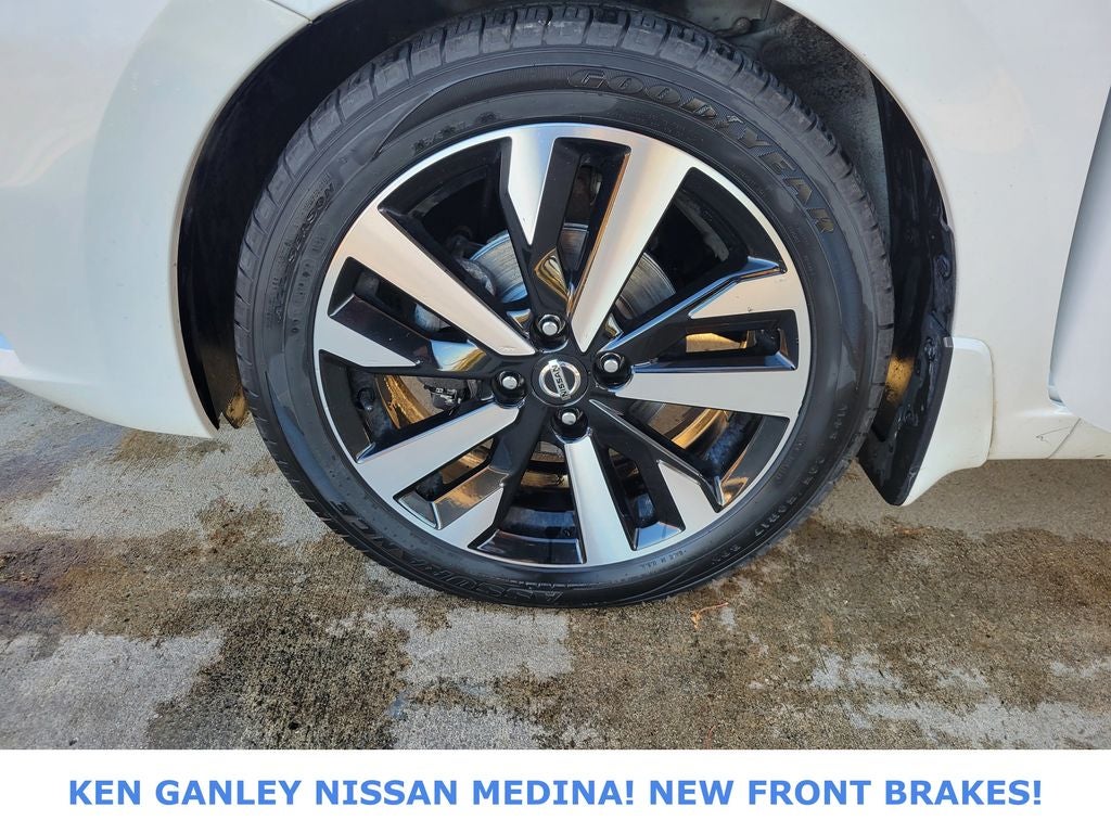 2022 Nissan Versa 1.6 SR