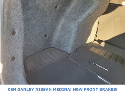 2022 Nissan Versa 1.6 SR