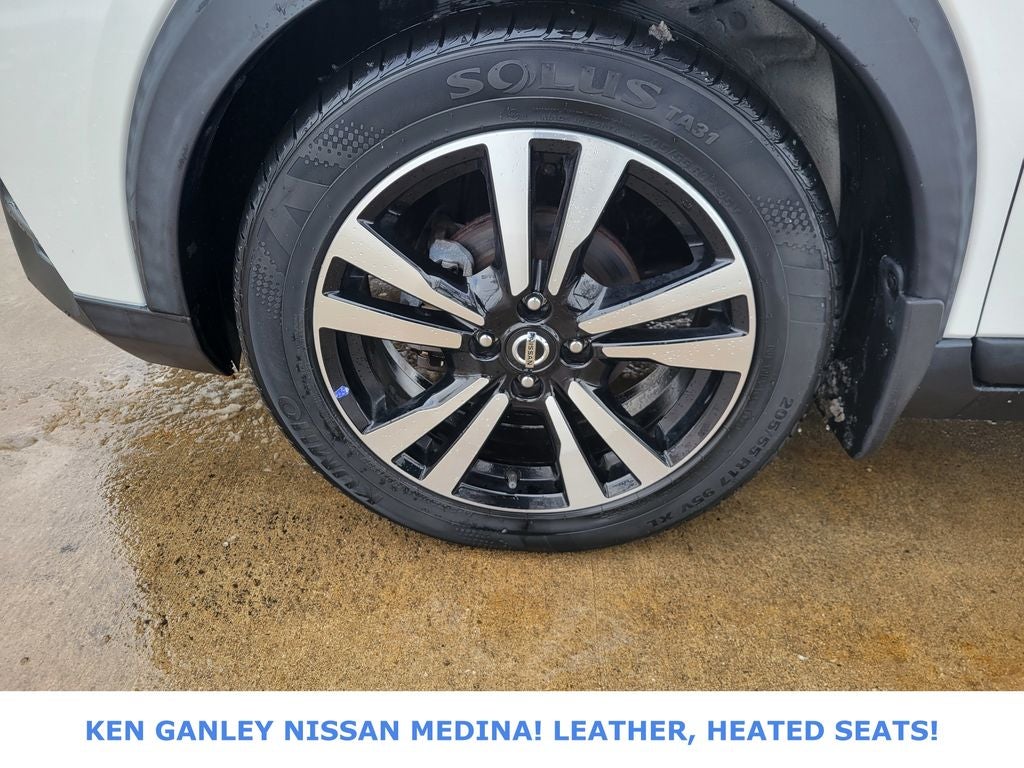 2019 Nissan Kicks SR