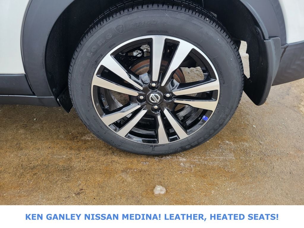 2019 Nissan Kicks SR