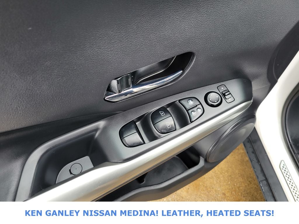 2019 Nissan Kicks SR