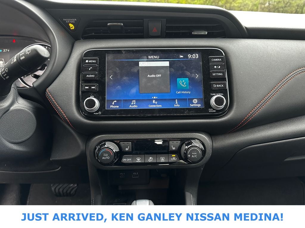 2023 Nissan Kicks SR