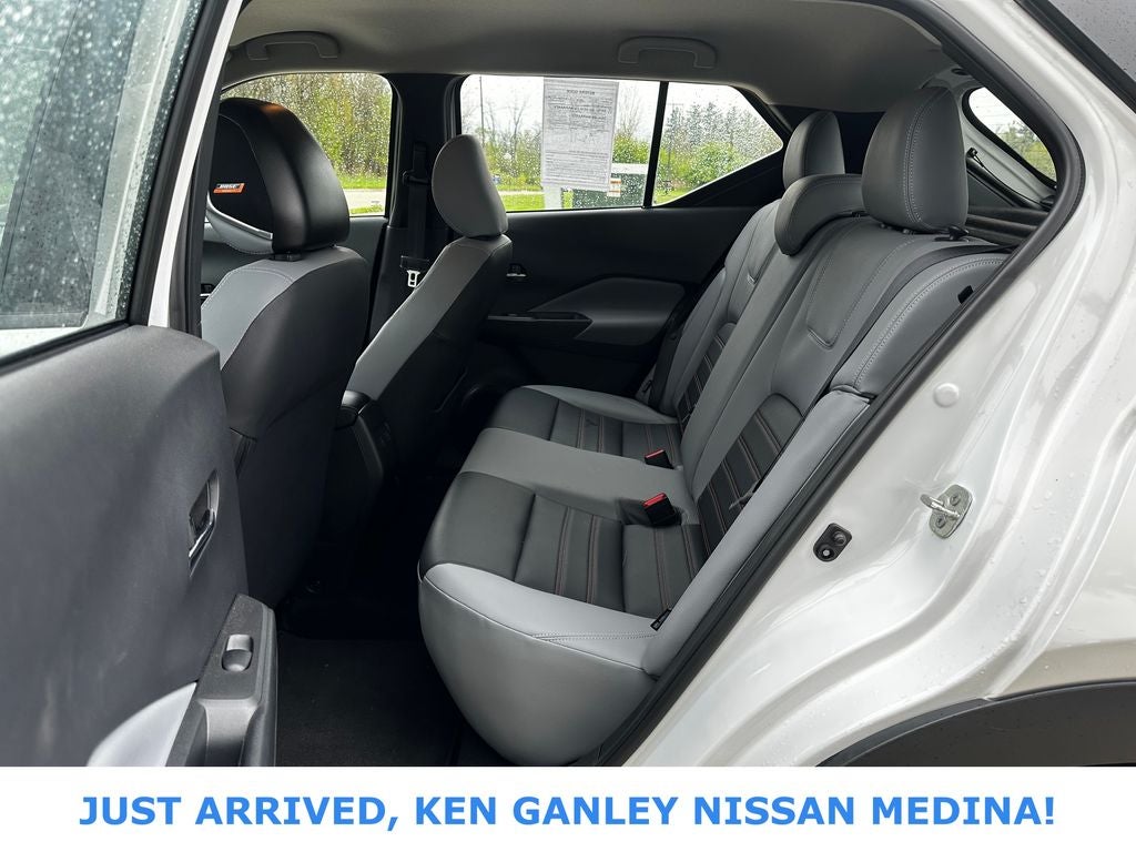 2023 Nissan Kicks SR