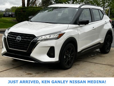 2023 Nissan Kicks SR