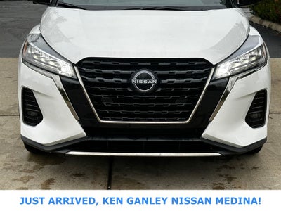 2023 Nissan Kicks SR