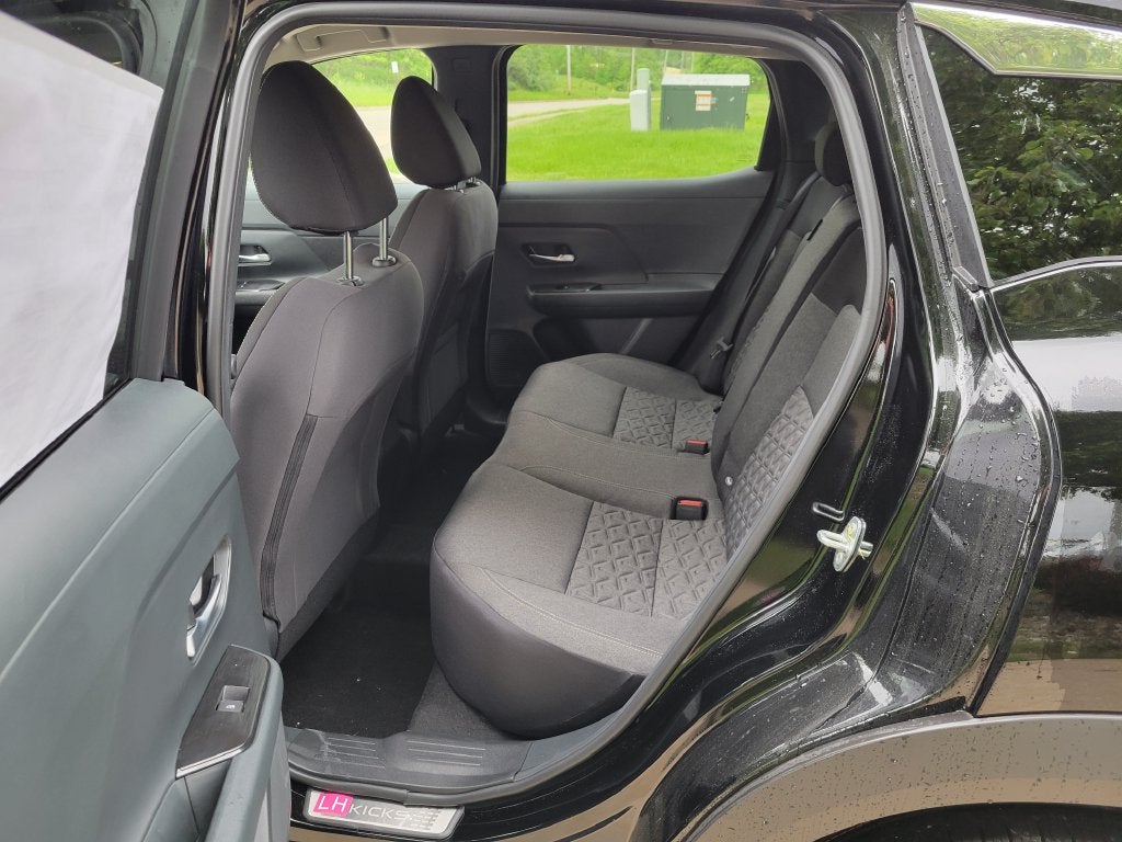 2027 Nissan Kicks SV