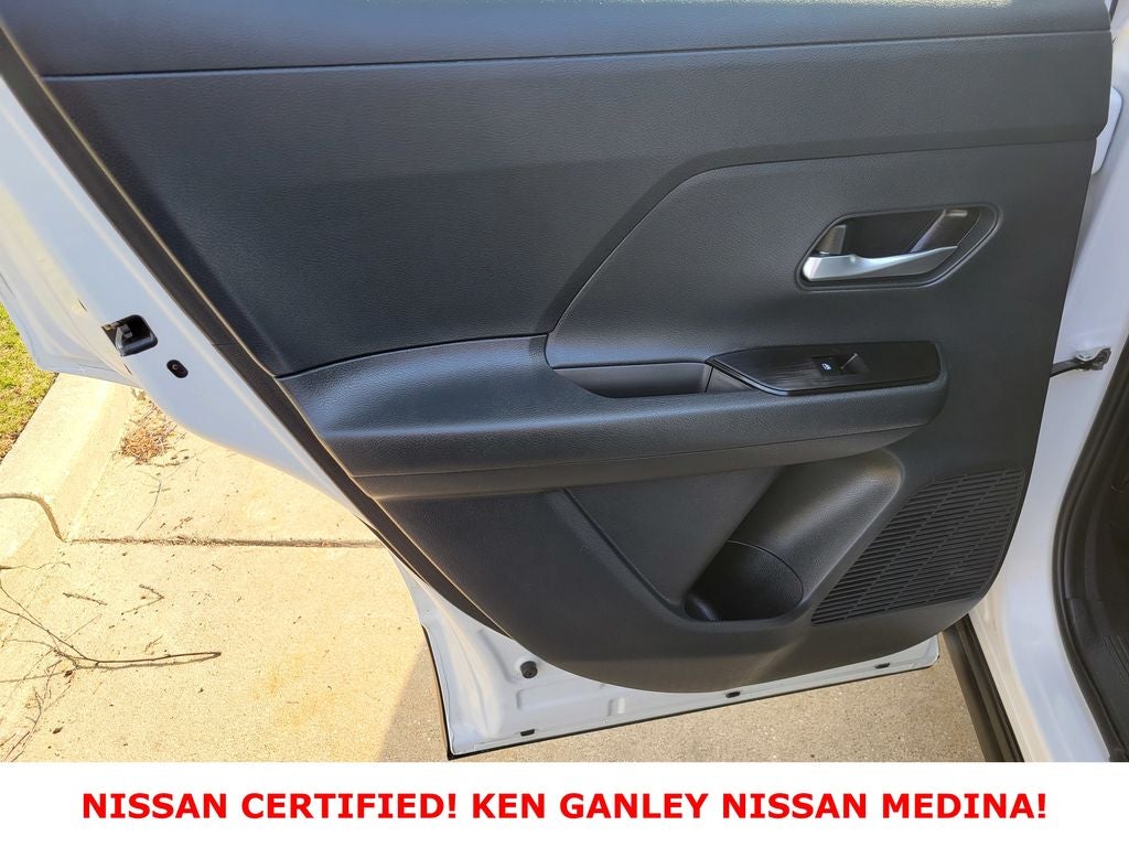 2025 Nissan Kicks SV