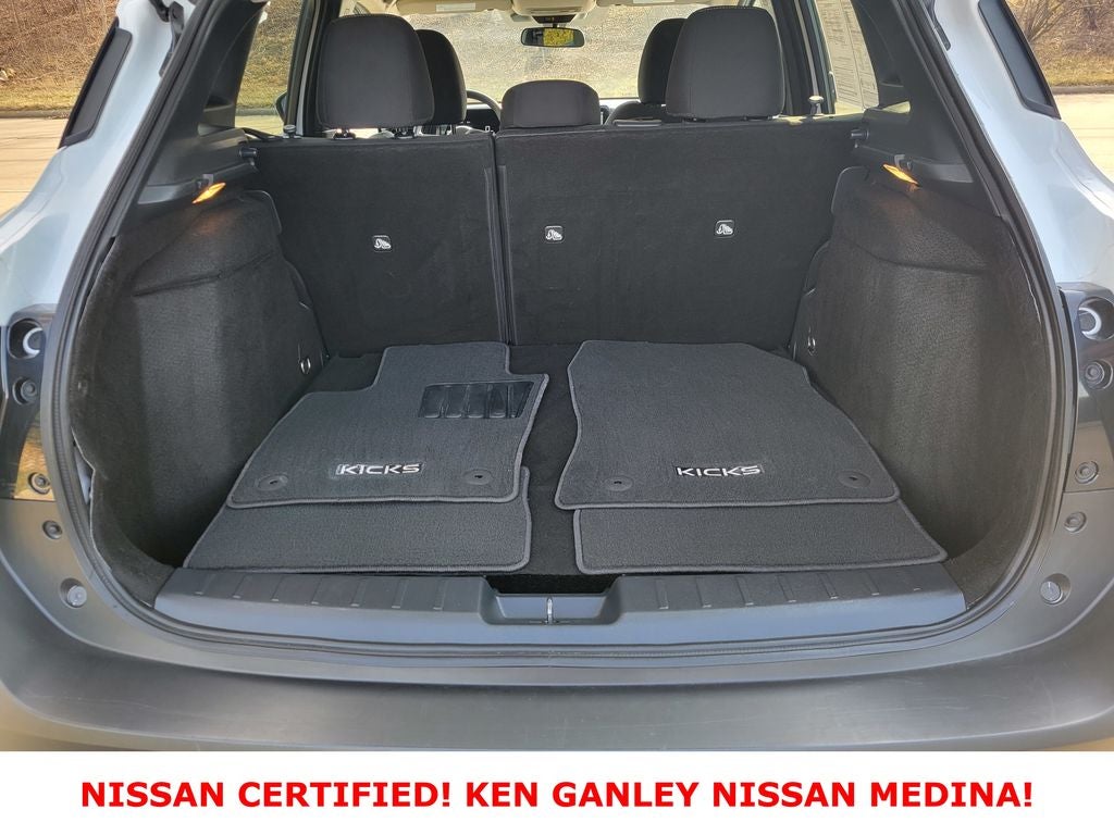 2025 Nissan Kicks SV