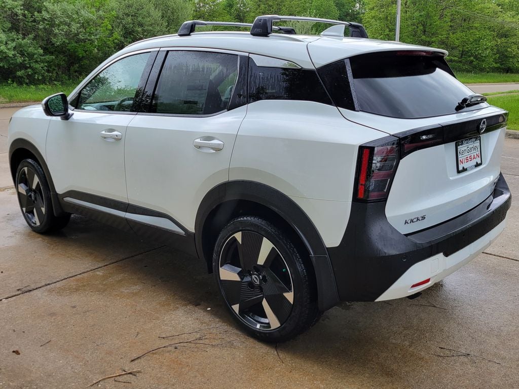 2026 Nissan Kicks SR