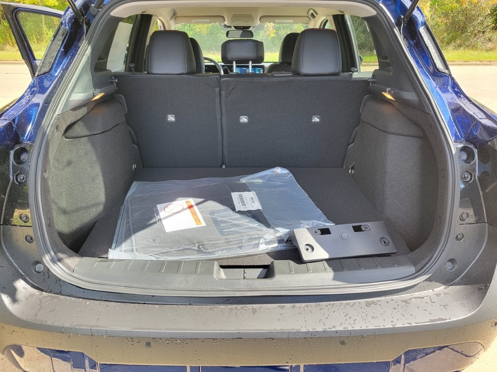 2027 Nissan Kicks SR