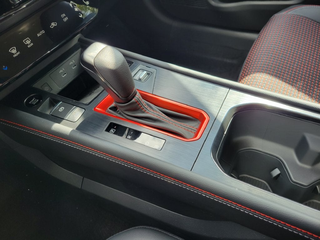 2027 Nissan Kicks SR
