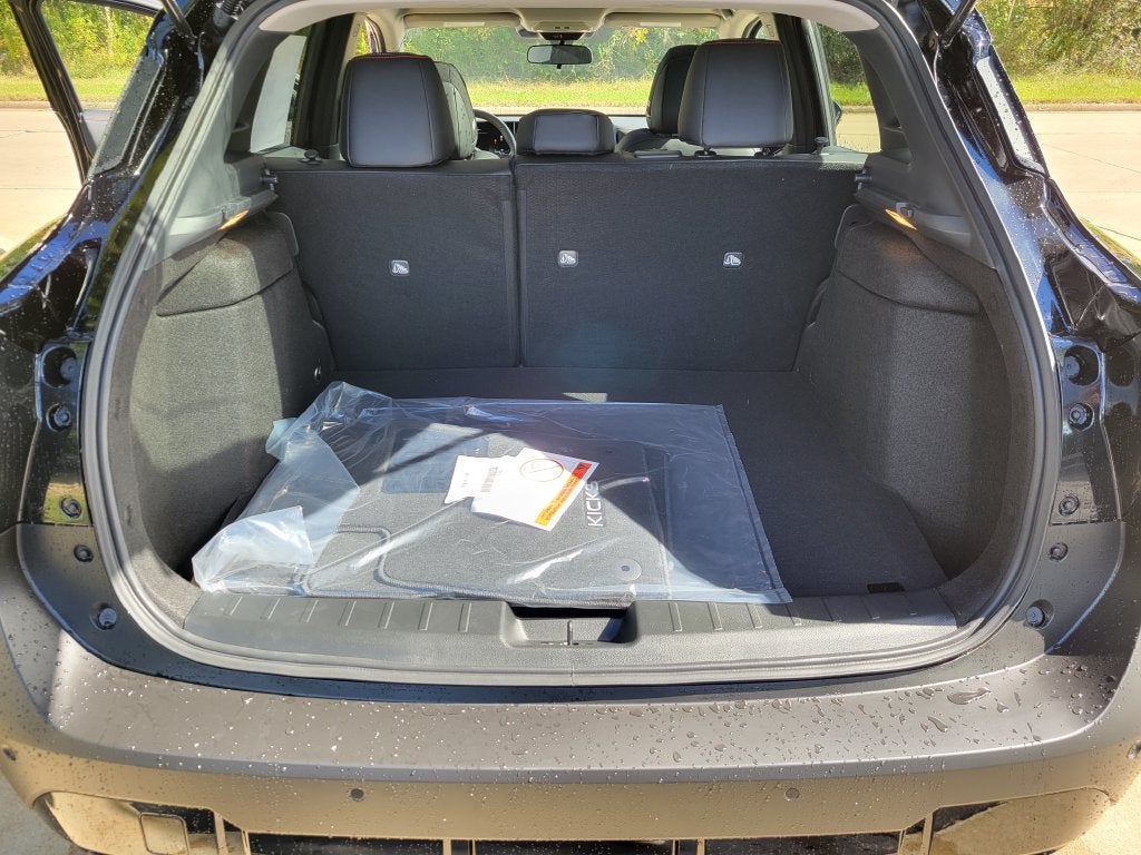 2027 Nissan Kicks SR