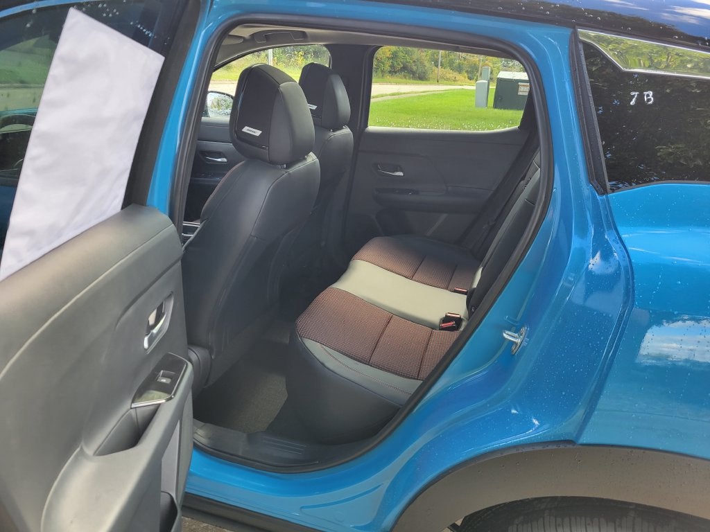 2027 Nissan Kicks SR