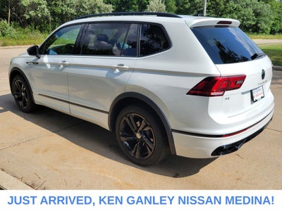 2024 Volkswagen Tiguan 2.0T SE R-Line Black