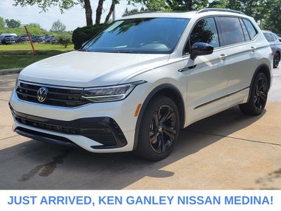 2024 Volkswagen Tiguan 2.0T SE R-Line Black
